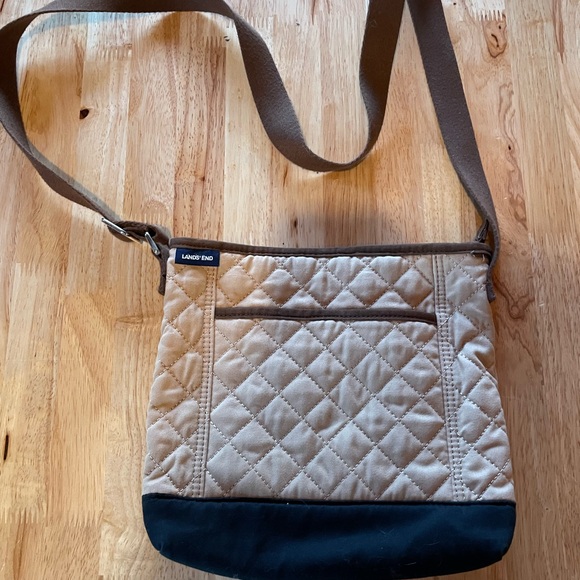 Lands' End Handbags - Lands' End Beige and Black Quilted Shoulder Bag